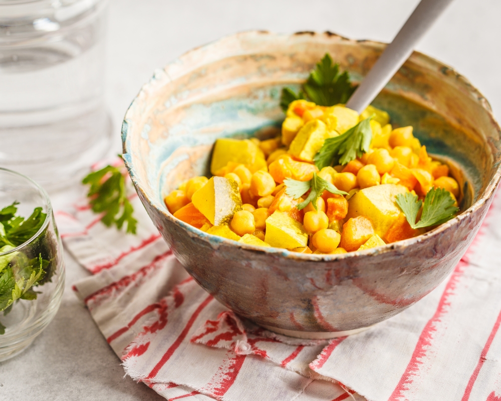 Creamy Coconut Curry with Chickpeas and Vegetables